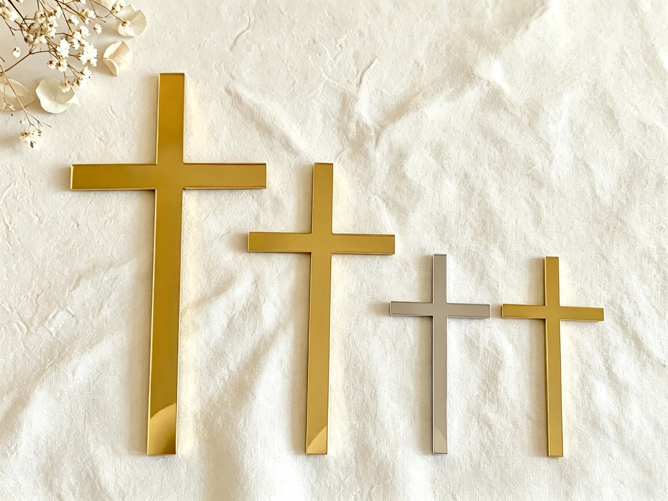 Personalized Cross & Name Cake - огляд і ціна Decorative Mirror