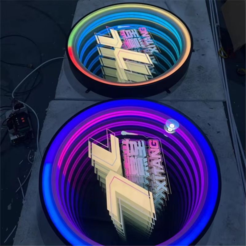Customizable 3D LED Infinite M - огляд і ціна Decorative Mirror